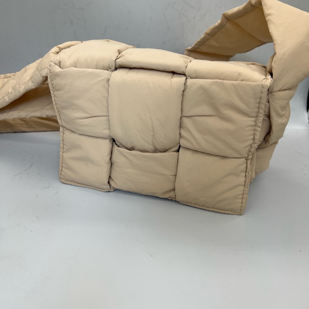 Forever 21 Quilted Puffer Crossbody Bag in Neutral Beige